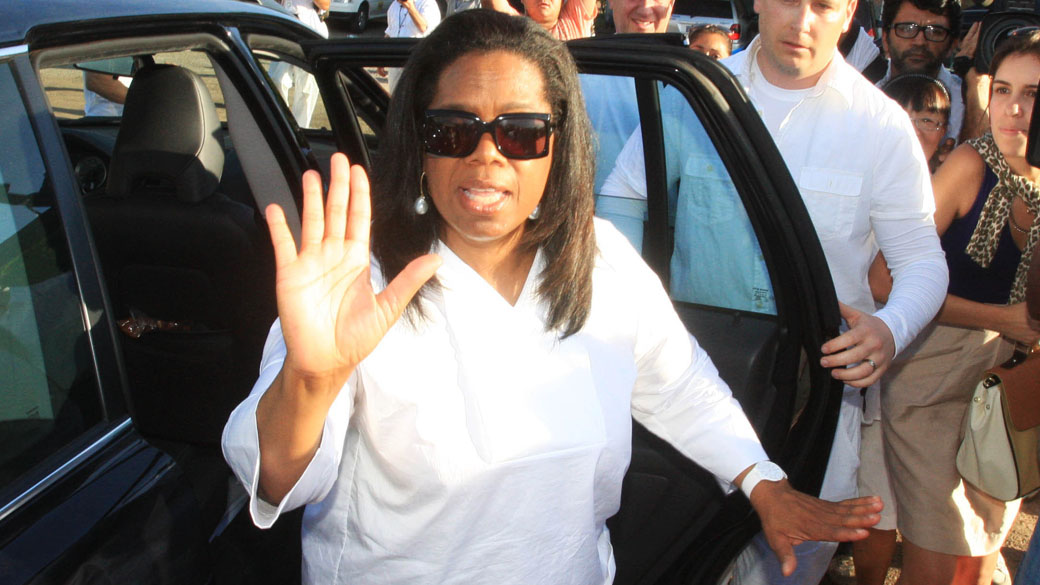 A apresentadora de TV Oprah Winfrey em Abadilândia, cidade goiana a 150 Km de Brasília, onde entrevistou o médium João de Deus