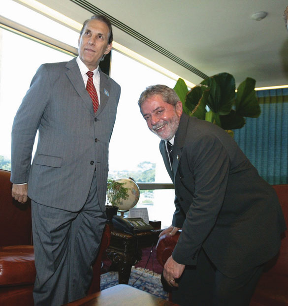 O ex-governador de São Paulo, Orestes Quércia, é recebido pelo presidente Lula no Palácio do Planalto - 31/05/2006