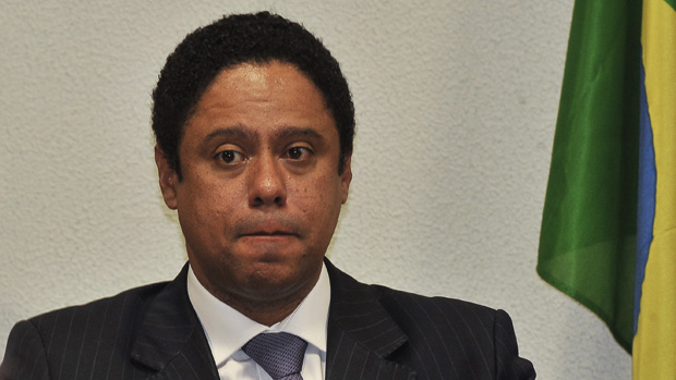O ministro Orlando Silva, do Esporte, durante seu depoimento ao Senado: na corda bamba