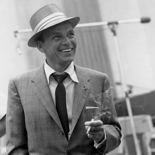 O cantor americano Frank Sinatra, morto em 1998.
