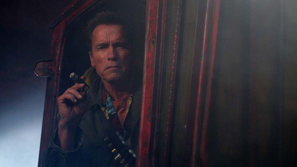 Arnold Schwarzenegger em cena de 'Os Mercenários 2'