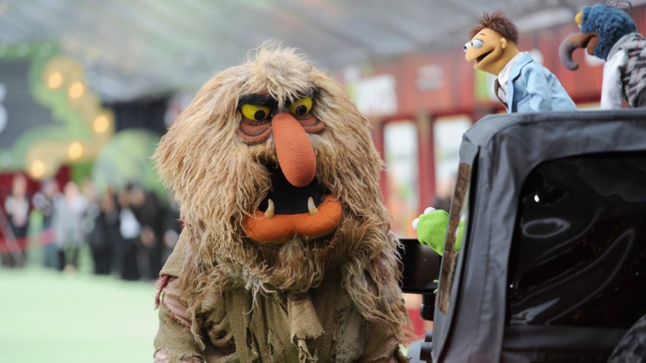 Personagens dos Muppets chegam para première do filme "Os Muppets", em Hollywood - 12/11/2011