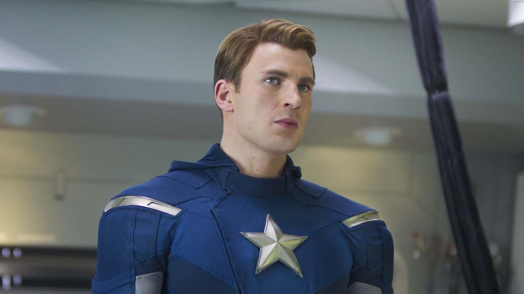 Capitão América é interpretado por Chris Evans no filme Os Vingadores
