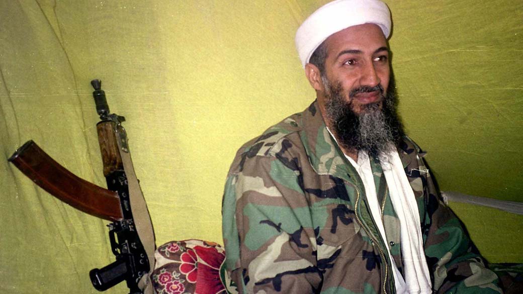 Osama Bin Laden em coletiva de imprensa no sul do Afeganistãoem 1998