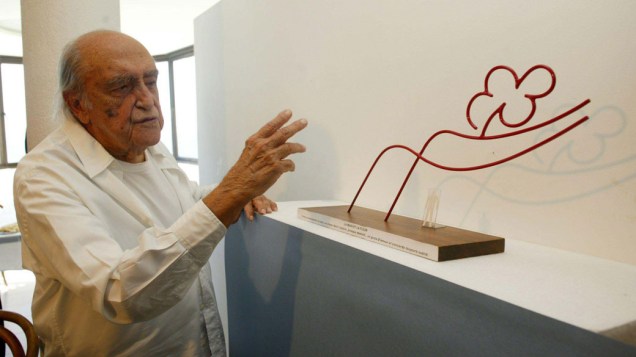 2005 - Oscar Niemeyer