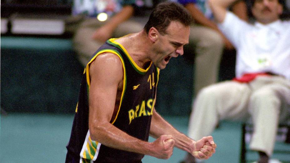 Oscar Schmidt durante jogo em Atlanta (1996) contra Porto Rico