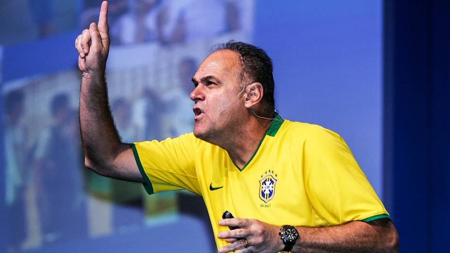 Oscar Schmidt é eleito para Hall da Fama nos EUA - Placar - O futebol sem  barreiras para você