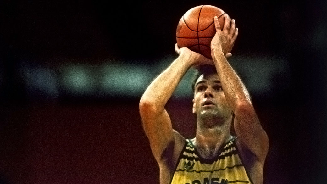 Oscar, no jogo Brasil X Canadá, nas Olimpíadas de Seul, em 1988
