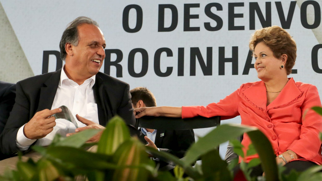 Pezão e Dilma: presidente elogiou o governo do Rio e chamou o vice-governador de "pai do PAC"