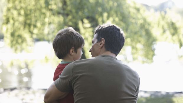 Paternidade: Estudo encontra relação entre problemas mentais dos pais durante a gestação dos filhos e dificuldades emocionais e de comportamento das crianças ao longo da infância