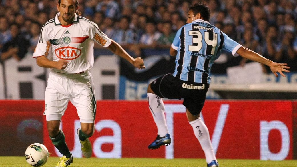 Lance do jogo entre Grêmio e Palmeiras, pela semifinal da Copa do Brasil 2012, no Estádio Olímpico, em Porto Alegre