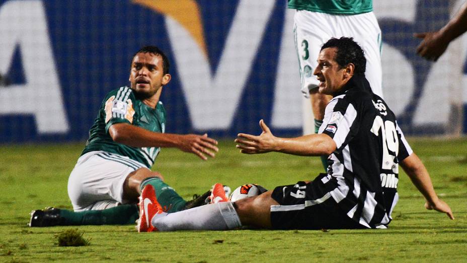 Lances da partida entre Palmeiras e Libertad válida pela fase de grupos da Copa Libertadores no estádio do Pacaembu