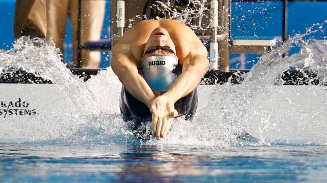 O brasileiro Thiago Pereira nos 200m nado costas, no sétimo dia dos Jogos Pan-Americanos em Guadalajara, México, em 21/10/2011