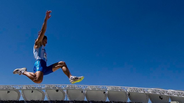 O argentino Roman Gastaldi durante prova de salto em distância, no décimo dia dos Jogos Pan-Americanos em Guadalajara, México, em 24/10/2011