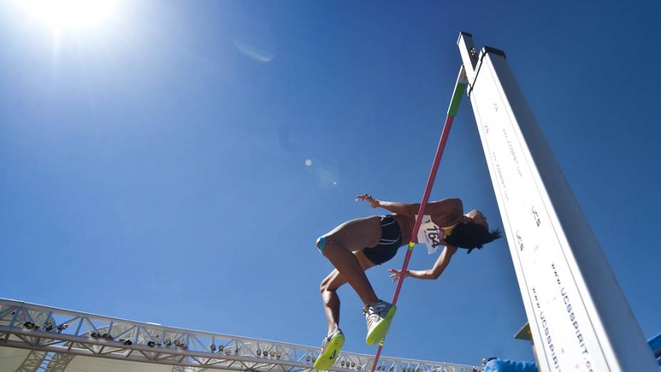 Wanetta Kirby de Ilhas Virgens durante salto em altura, no décimo primeiro dia dos Jogos Pan-Americanos em Guadalajara, México, em 25/10/2011