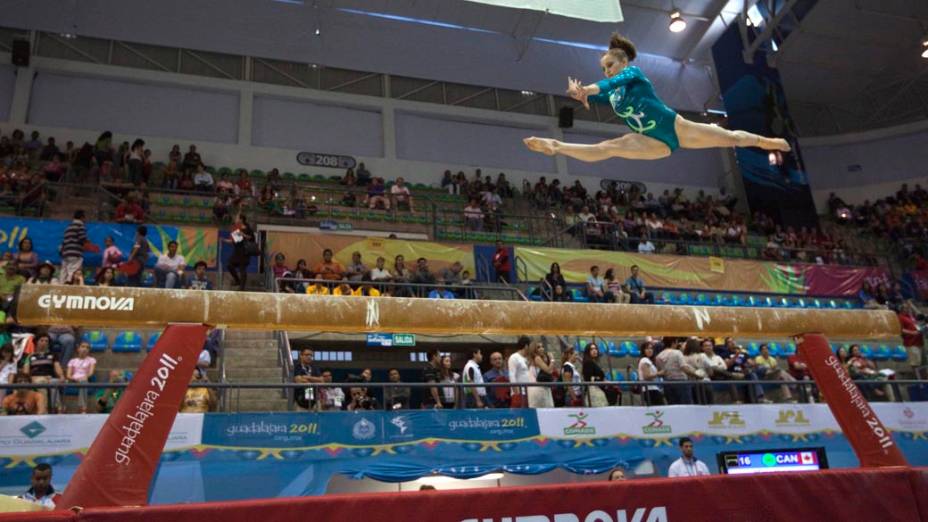 A canadense Kristina Vaculik durante prova de ginástica, no décimo segundo dia dos Jogos Pan-Americanos em Guadalajara, México, em 26/10/2011