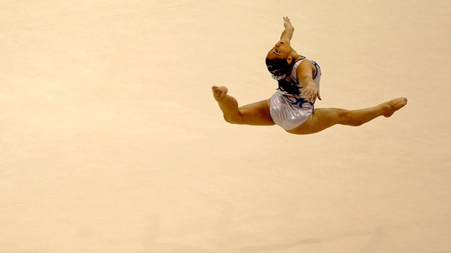 A brasileira Daniele Hypolito durante solo de ginástica, no décimo segundo dia dos Jogos Pan-Americanos em Guadalajara, México, em 26/10/2011