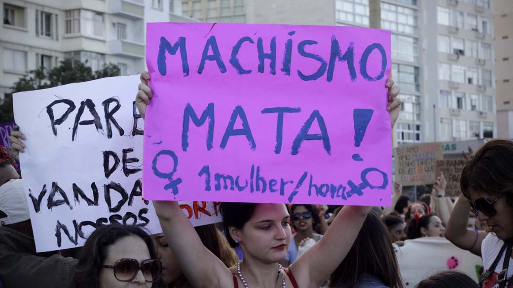 Marcha das Vadias organizado pela Associação de Mulheres Brasileiras (AMB), em protesto contra a opressão e controle da sexualidade das mulheres