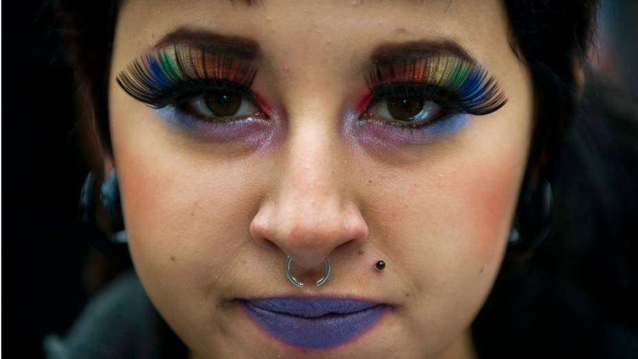 Público durante a 17ª edição da Parada Gay, na Avenida Paulista
