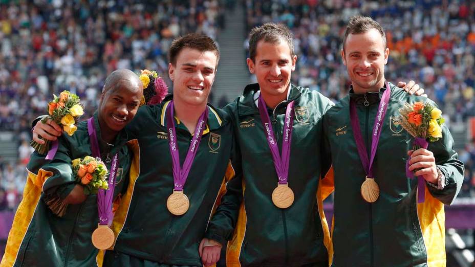 Time sul-africano no revezamento 4x100, medalha de ouro nos Jogos Paralímpicos de Londres, em 06/09/2012