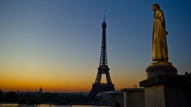 A esplanada Trocadero e a Torre Eiffel, em Paris