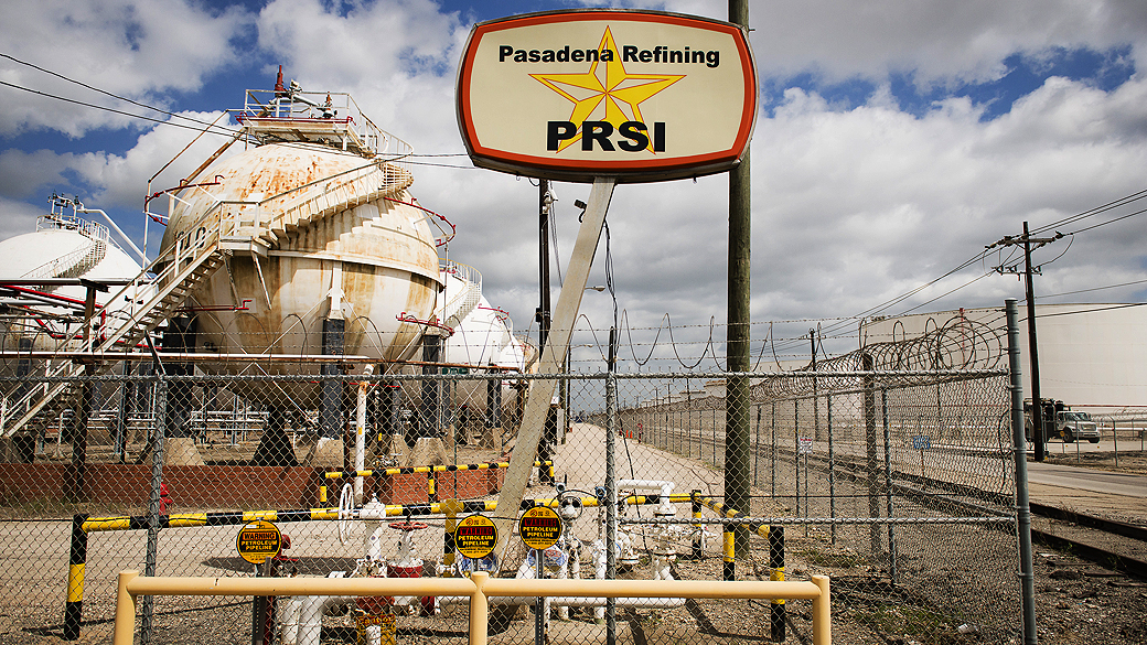 Refinaria Pasadena comprada pela Petrobrás no Texas (EUA)