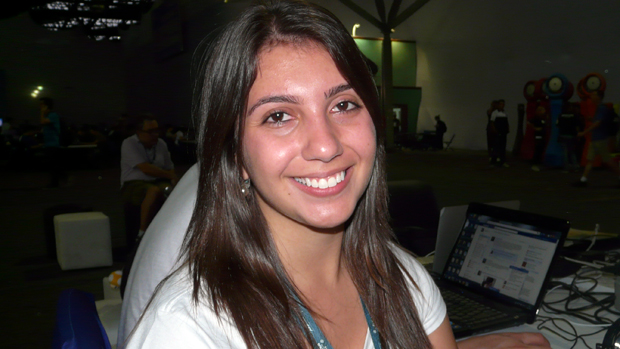 A publicitária Paula Sandy veio pela primeira vez à Campus Party para montar uma agenda de contatos e trocar informações com outros campuseiros 
