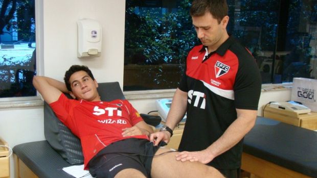 Paulo Henrique Ganso inicia tratamento no Reffis, do São Paulo