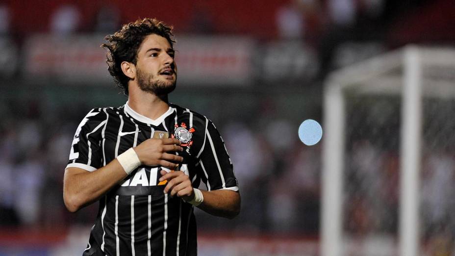 Disputa de pênaltis na semifinal do Campeonato Paulista no estádio do Morumbi