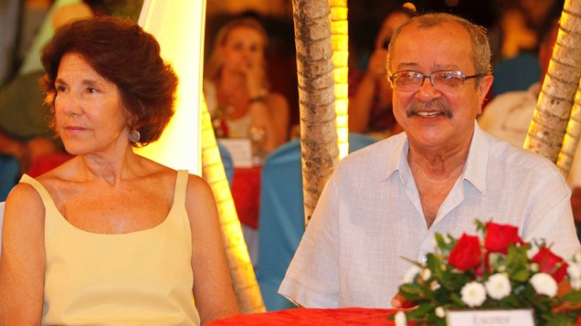 O escritor baiano, João Ubaldo Ribeiro, comemora seu aniversario de 70 anos junto da esposa, Berenica Ribeiro, em Salvador, na Bahia<br><br>