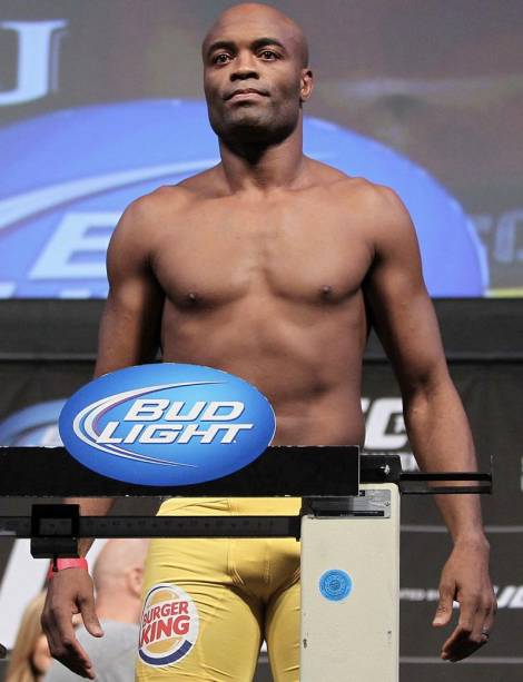 A pesagem do UFC 148, com Anderson Silva e Chael Sonnen, em Las Vegas