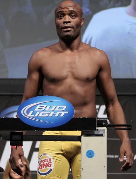 A pesagem do UFC 148, com Anderson Silva e Chael Sonnen, em Las Vegas