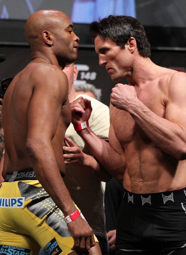A pesagem do UFC 148, com Anderson Silva e Chael Sonnen, em Las Vegas