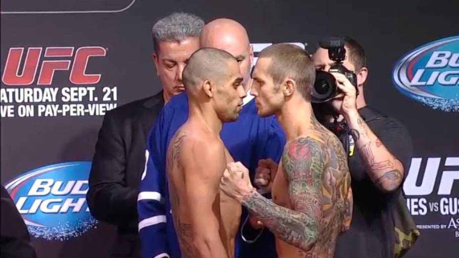 Pesagem do UFC 165, em Toronto: Renan Barão x Eddie Wineland