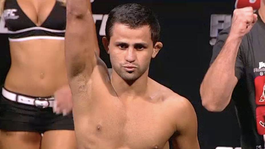 A pesagem do UFC em Belo Horizonte: Jussier Formiga