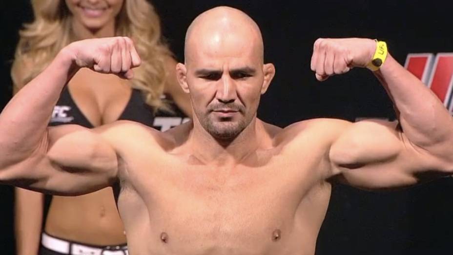 A pesagem do UFC em Belo Horizonte: Glover Teixeira