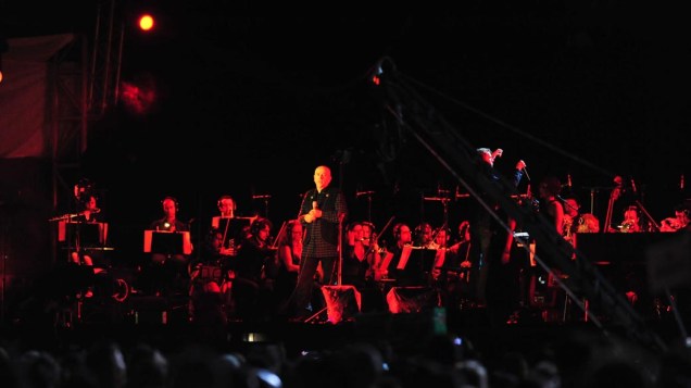Peter Gabriel & The New Blood Orchestra durante show no palco Energia & Consciência, no segundo dia do festival SWU em Paulínia, em 13/11/2011