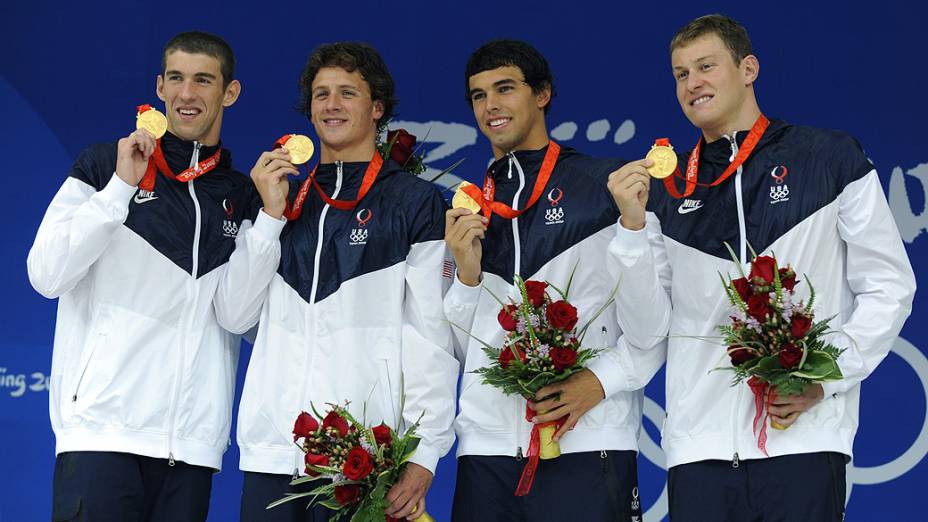 Ouro no revezamento 4x200m livre em Pequim-2008