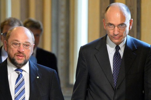 Martin Schulz (e) e Enrico Letta chegam à entrevista coletiva