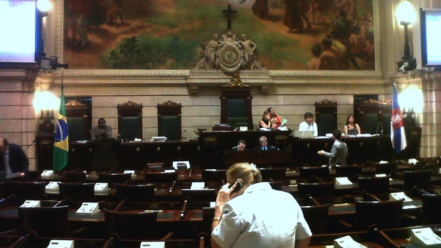 O plenário vazinho na última quinta-feira: falta de quorum é o padrão na Câmara do Rio