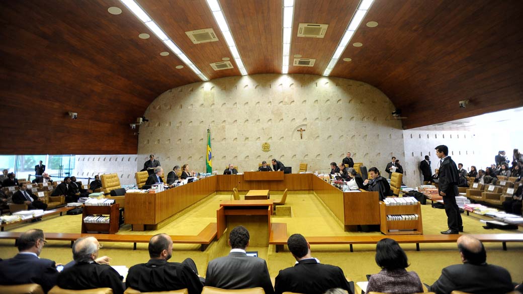 STF: julgamento da Ficha Limpa pode ocorrer sem plenário completo
