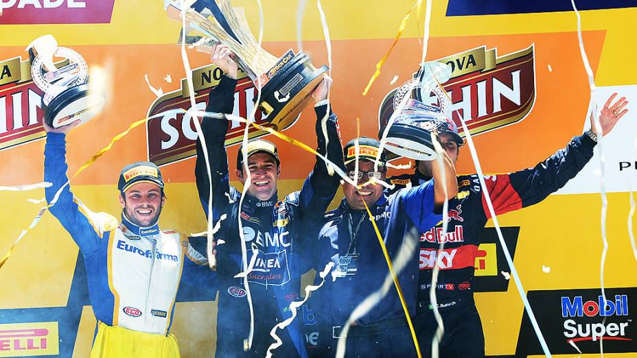 Ricardo Zonta vence a Corrida do Milhão, e Ricardo Maurício, por 3 pontos, é bicampeão da Stock Car