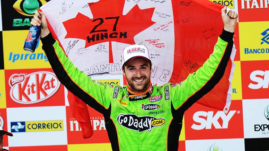 James Hinchcliffe no pódio da Indy 300 no Anhembi em São Paulo