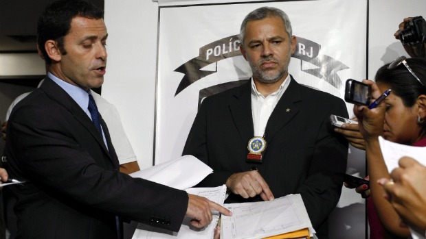 Allan Turnoswki, chefe de Polícia CIvil do Rio, apresenta indícios de irregularidades na Draco
