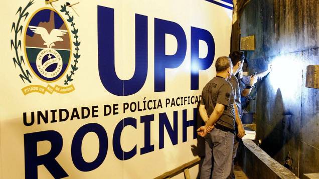 Polícia Civil continua buscas pelo corpo de Amarildo na Rocinha