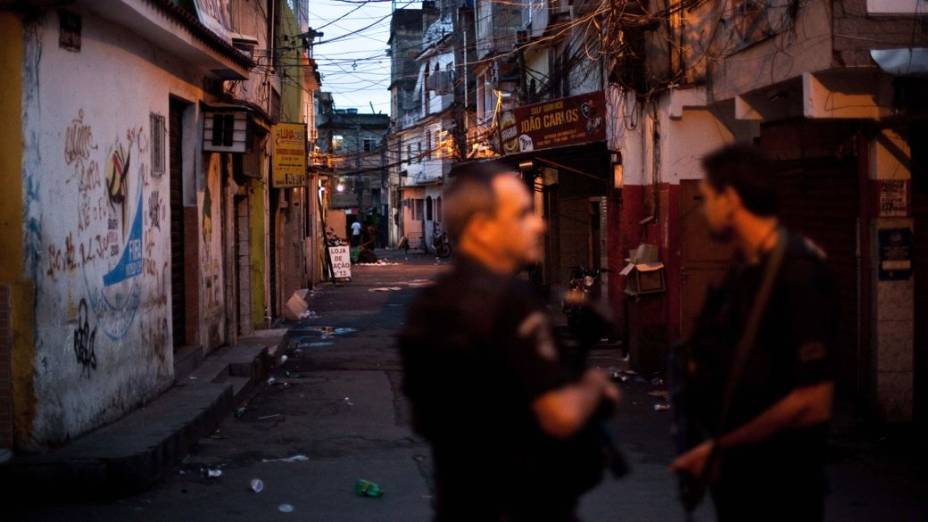 A operação de ocupação do Complexo do Caju, no Rio