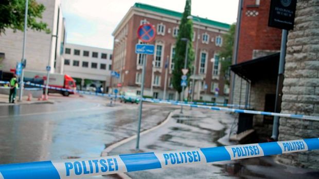 Cordão policial isola prédio de ministério em Tallin, capital da Estônia