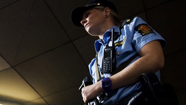 Gestão policial norueguesa após o duplo atentado foi amplamente criticada por sua lenta resposta e descoordenação