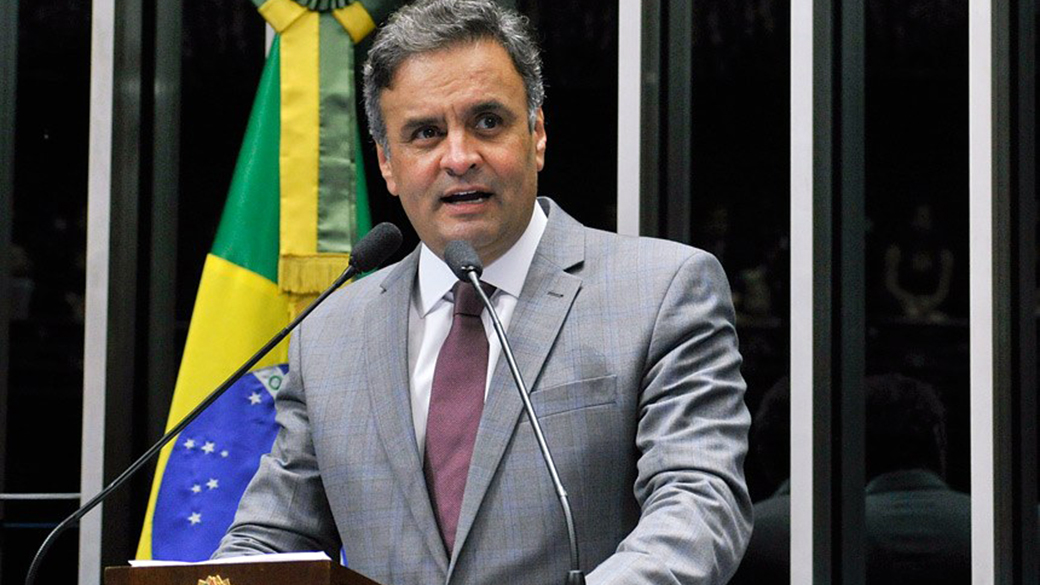 Senador Aécio Neves critica escolha de Dilma para o Ministério da Fazenda