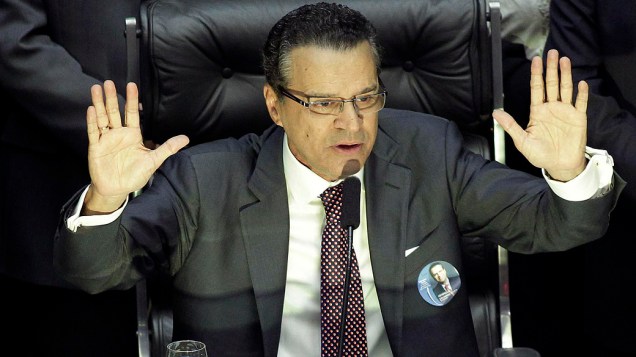 Henrique Alves após ser eleito presidente da Câmara dos Deputados